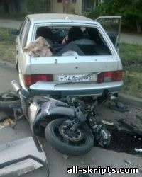 В Самаре мотоциклист на скорости врезался в ВАЗ и скрылся с места ДТП
